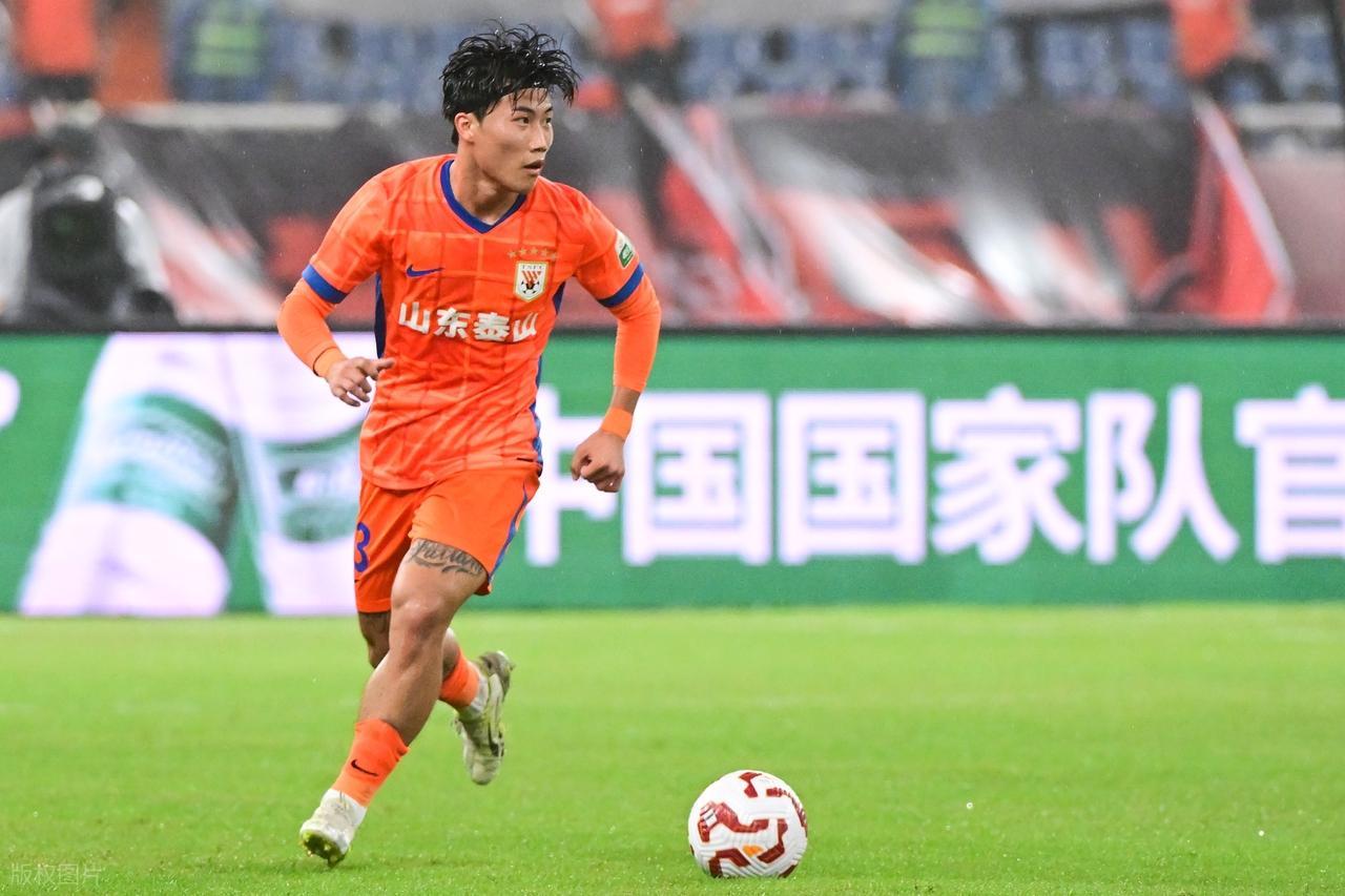 欧冠比赛时间-意外吗？鲁能7号球衣迎来新主人，24岁国脚成为新赛季绝对主力！